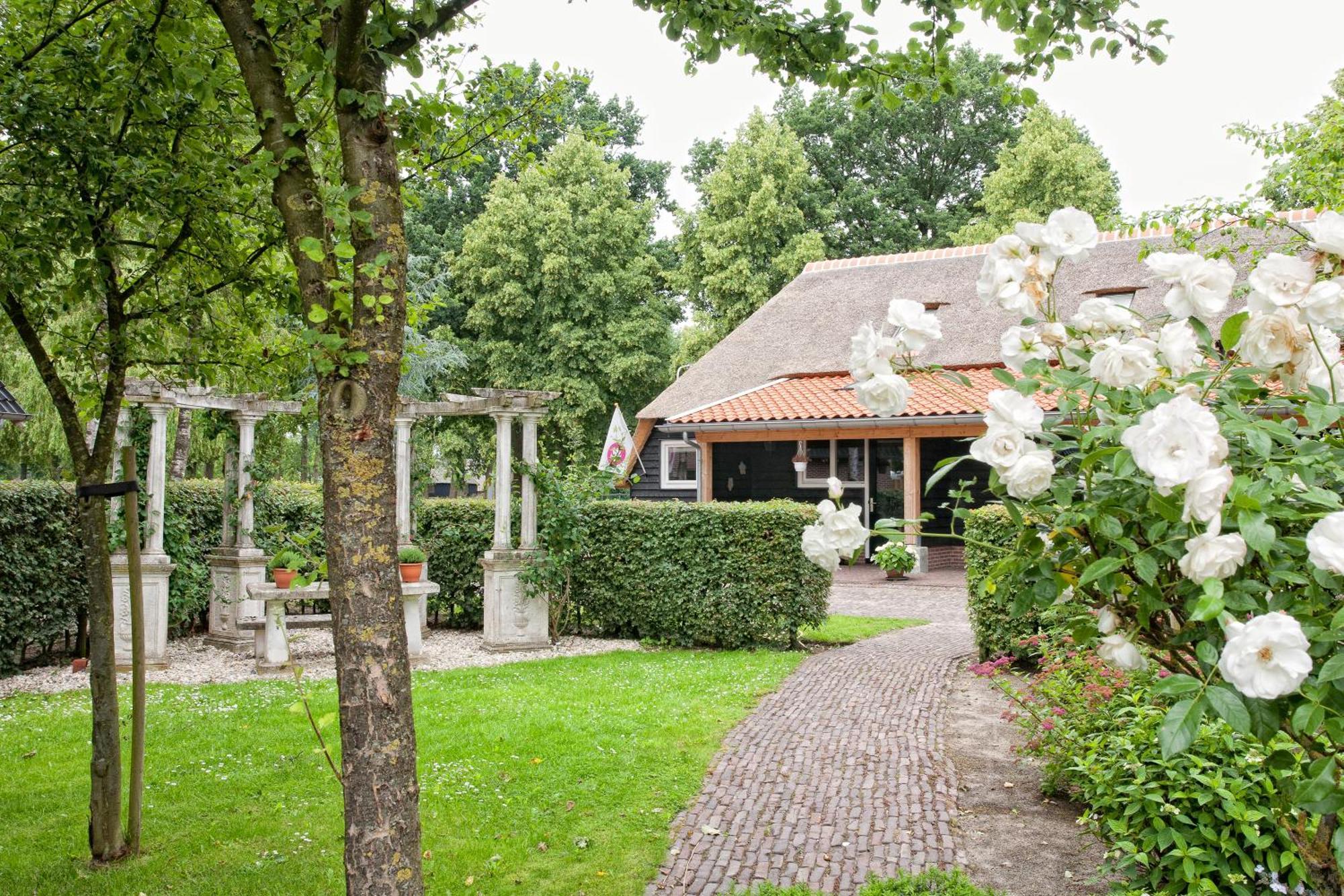 Rheezerstee Bed & Breakfast Exterior foto