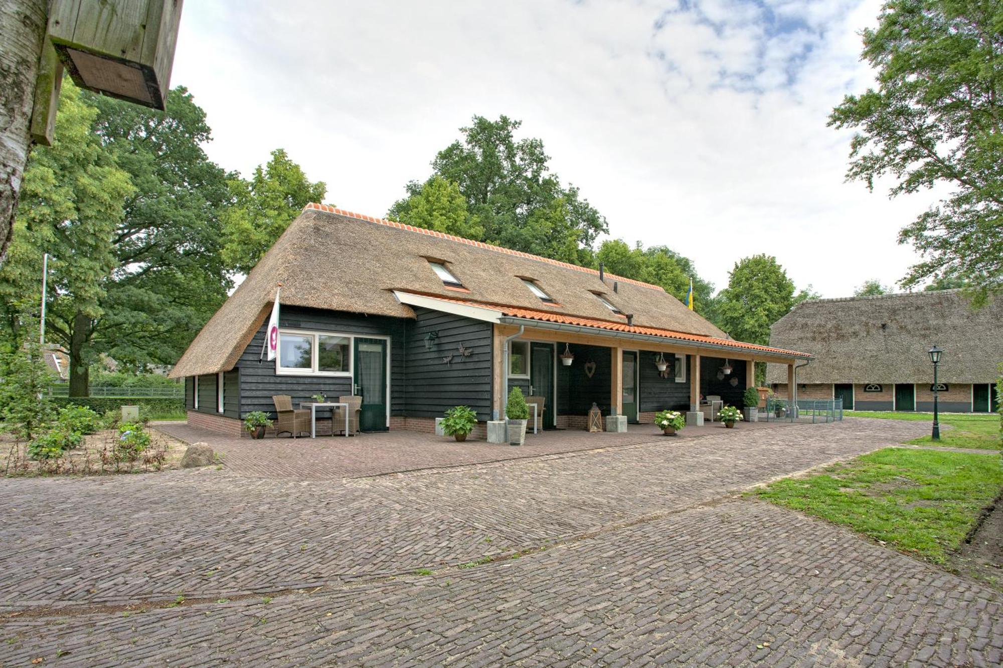 Rheezerstee Bed & Breakfast Exterior foto